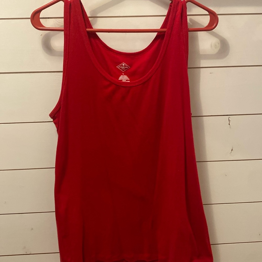 Red tank top. Size-L. Brand-St John’s Bay. 100% cotton.